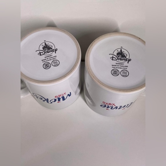 Disney Parks Mickey & Minnie Mouse XOXO Heart Je T’aime Mug Set Of 2 - Picture 2 of 4